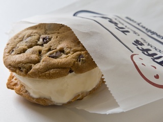 News_Tiff's Treats